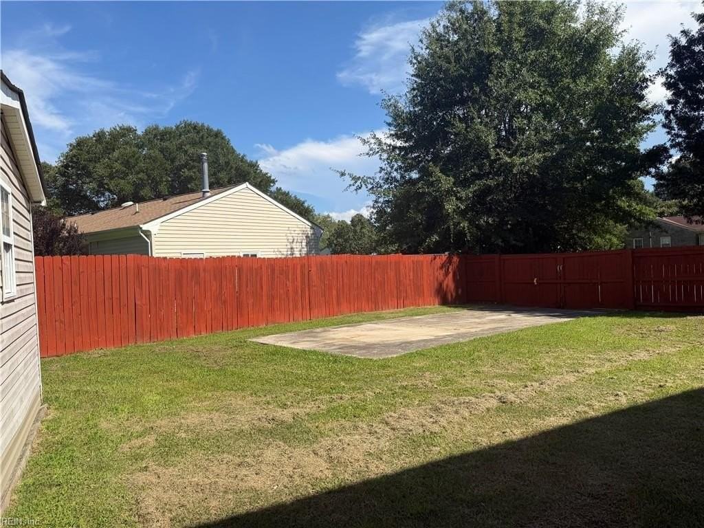 3339 Dietz Dr - Photo 3 of 13