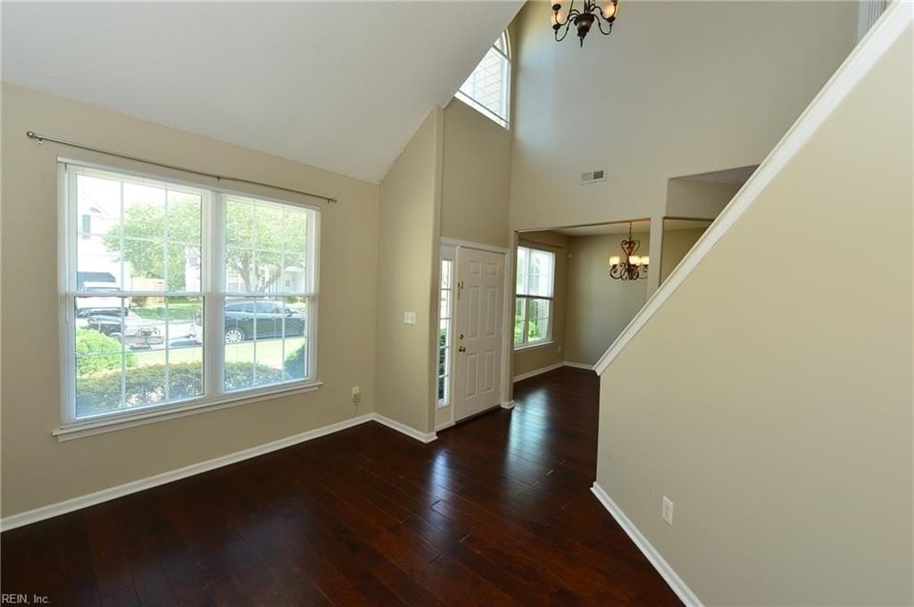 517 Whisper Walk - Photo 4 of 29