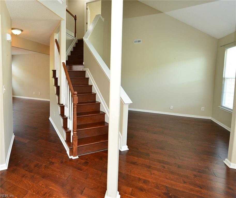 517 Whisper Walk - Photo 5 of 29