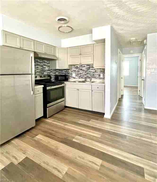 2100 Arctic Ave #14 - Photo 3 of 9