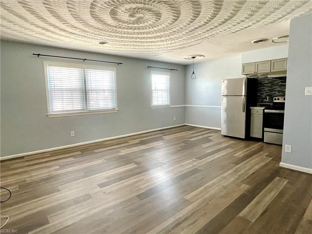 2100 Arctic Ave #14 - Photo 5 of 9