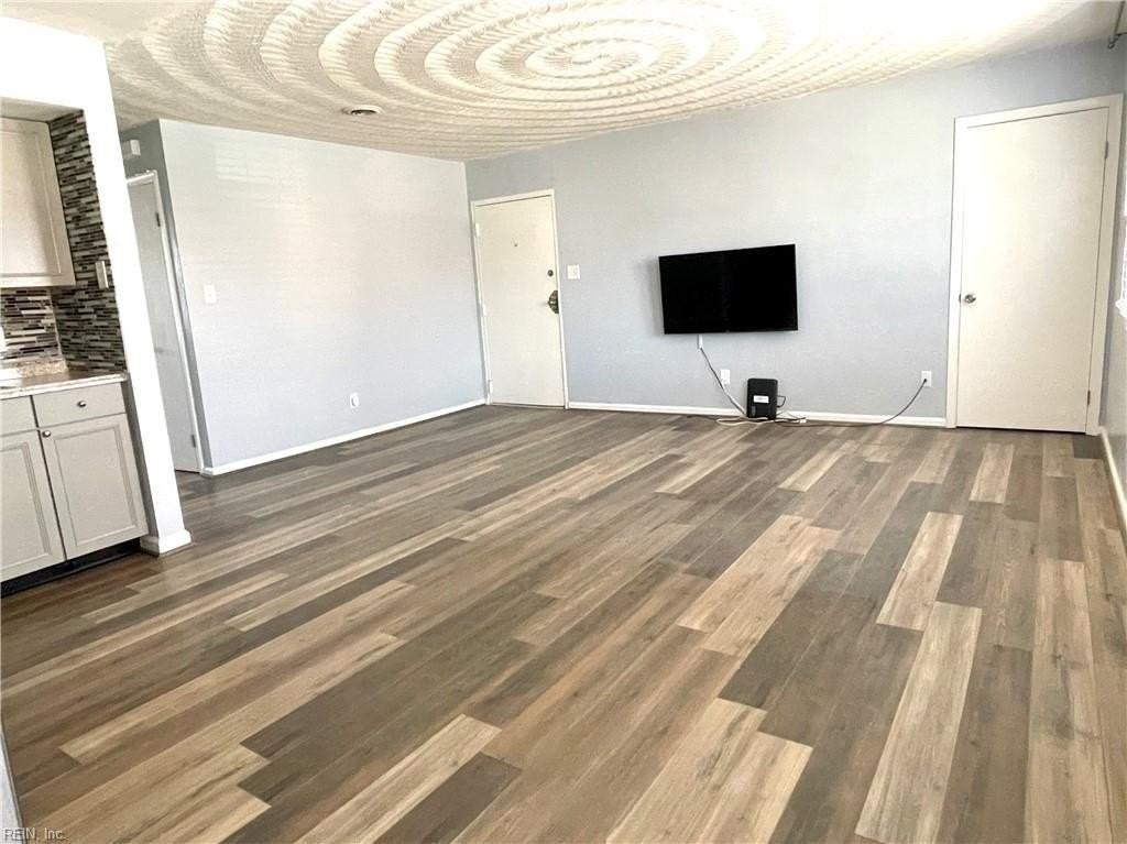 2100 Arctic Ave #14 - Photo 7 of 9