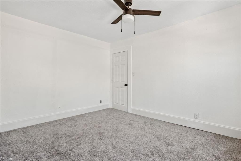 869 Rugby St - Photo 6 of 9