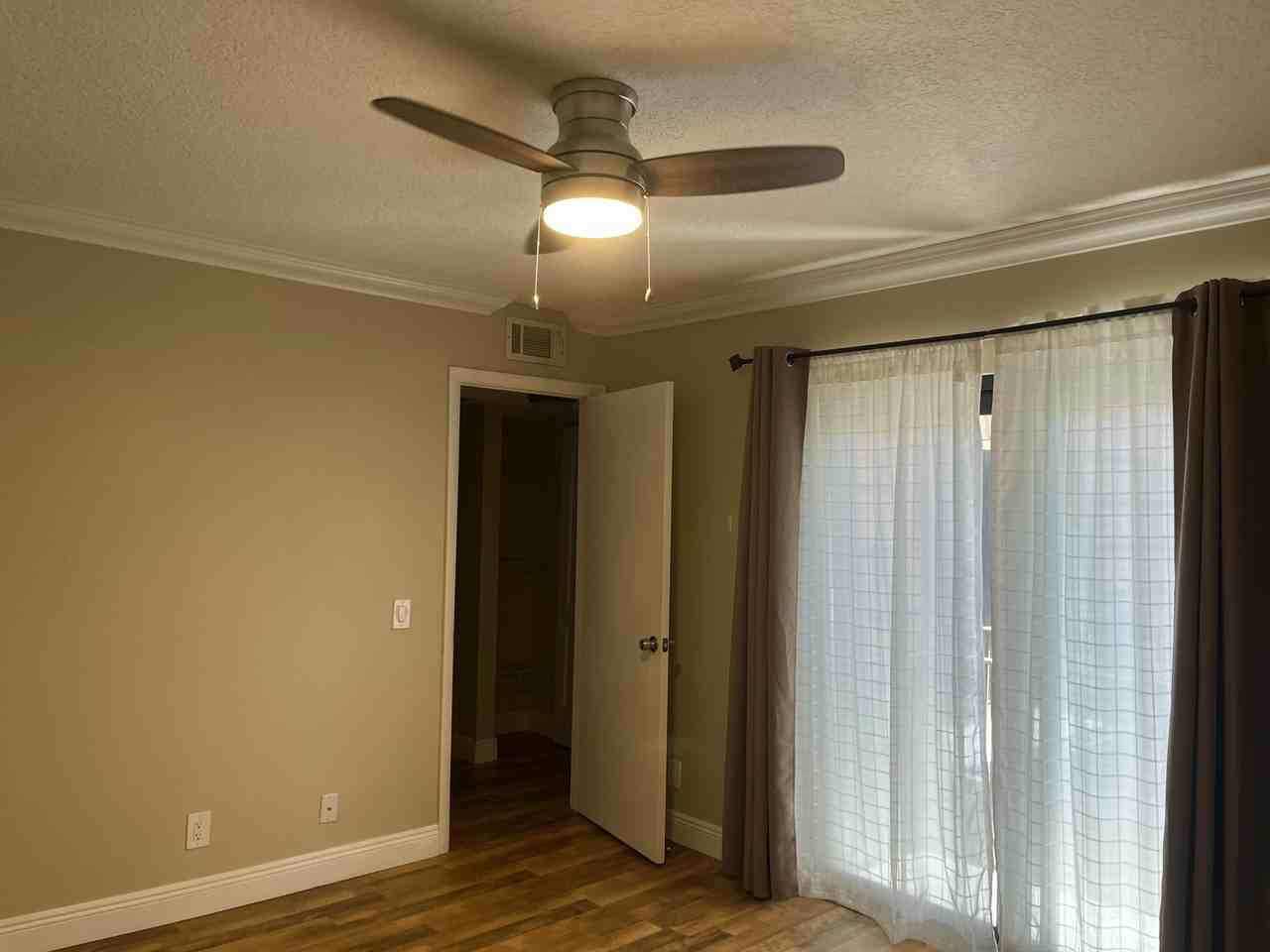 3008 San Clara Dr #12B - Photo 5 of 16