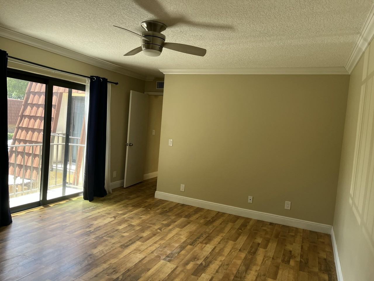 3008 San Clara Dr #12B - Photo 6 of 16