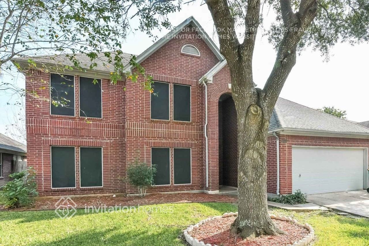 1011 Wentworth Dr - Photo 2 of 17