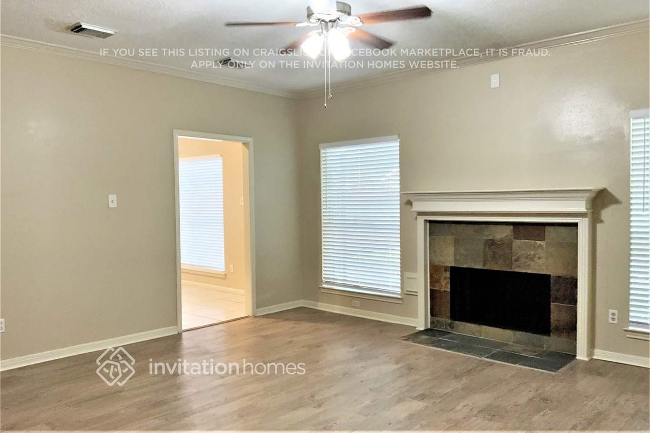 1011 Wentworth Dr - Photo 3 of 17