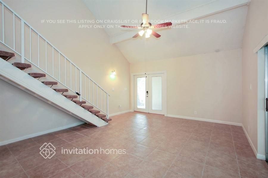 9361 Nw 37th Ct - Photo 3 of 19