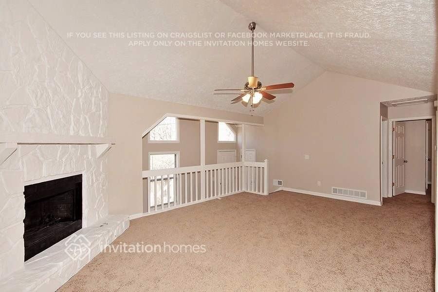 911 Lebanon Pl - Photo 2 of 12