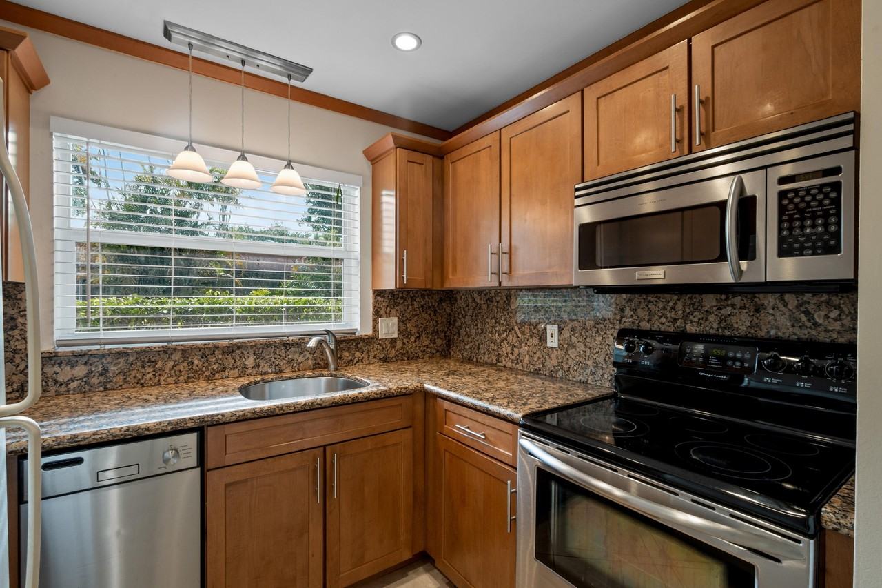 1106 Ne 16th Ct #2 - Photo 2 of 29