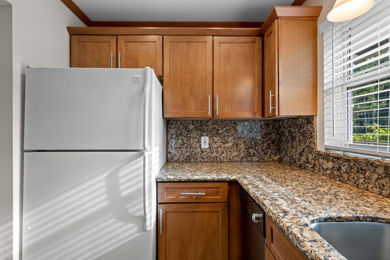 1106 Ne 16th Ct #2 - Photo 3 of 29