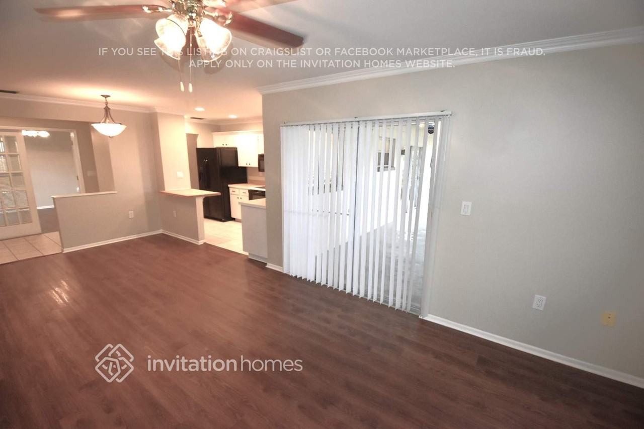 11840 69th Way - Photo 5 of 17