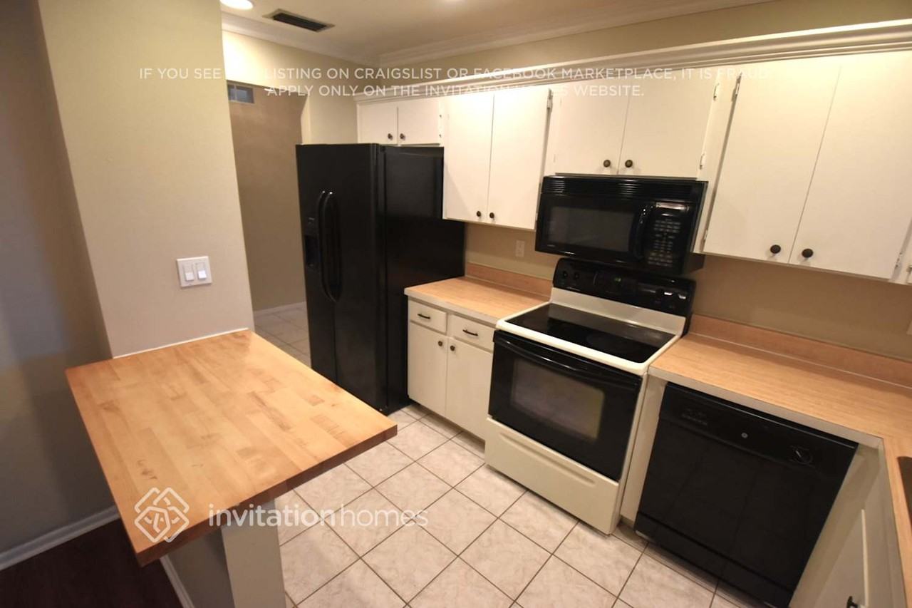 11840 69th Way - Photo 7 of 17