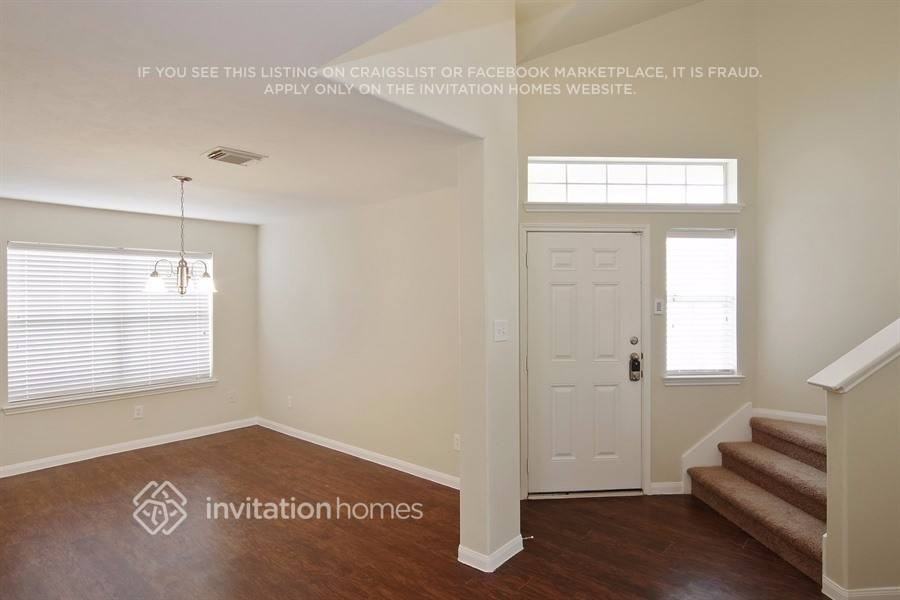 16114 Majestic Glen Ln - Photo 3 of 20