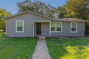 406 N 4th St - Photo 1 of 1