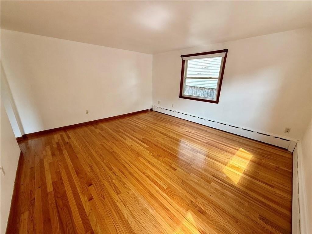 25 Thurston Ave - Photo 3 of 12