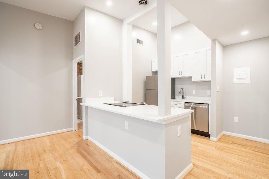 3213 M St Nw #3 - Photo 3 of 20