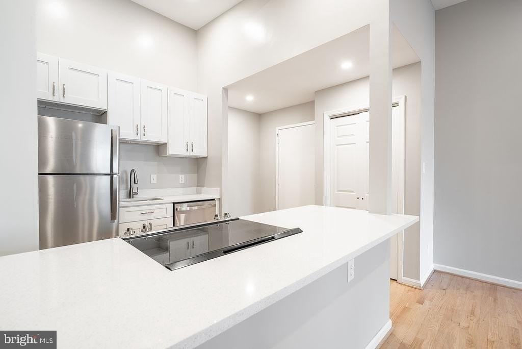 3213 M St Nw #3 - Photo 4 of 20
