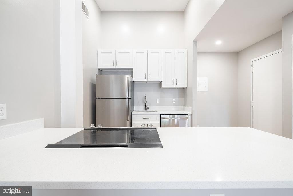 3213 M St Nw #3 - Photo 5 of 20