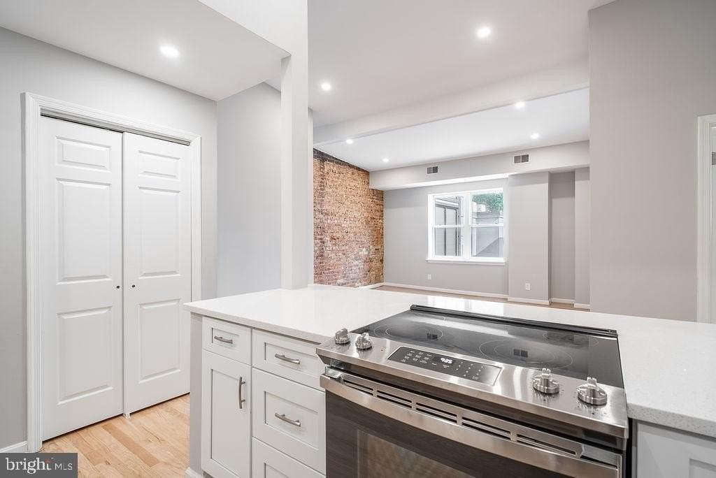 3213 M St Nw #3 - Photo 7 of 20