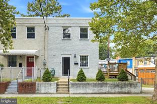 248 Kenilworth Ave Ne - Photo 1 of 1