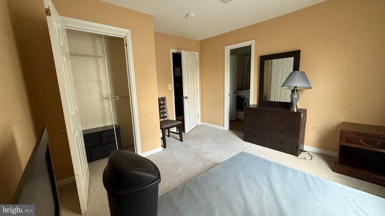 5212 Astor Pl Se - Photo 7 of 50