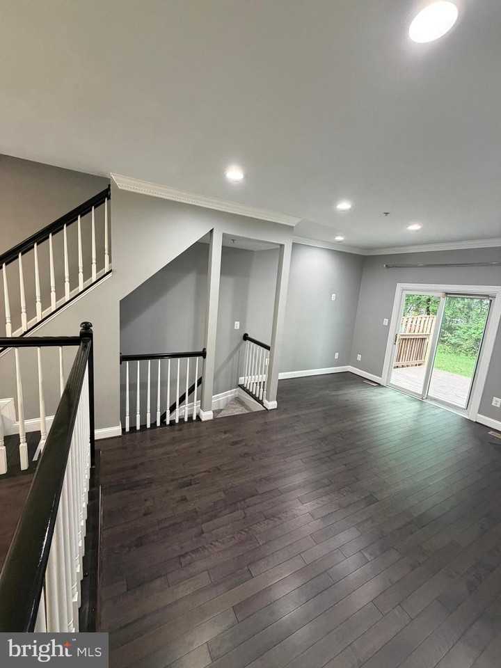 3423 Lindenwood Dr - Photo 5 of 23