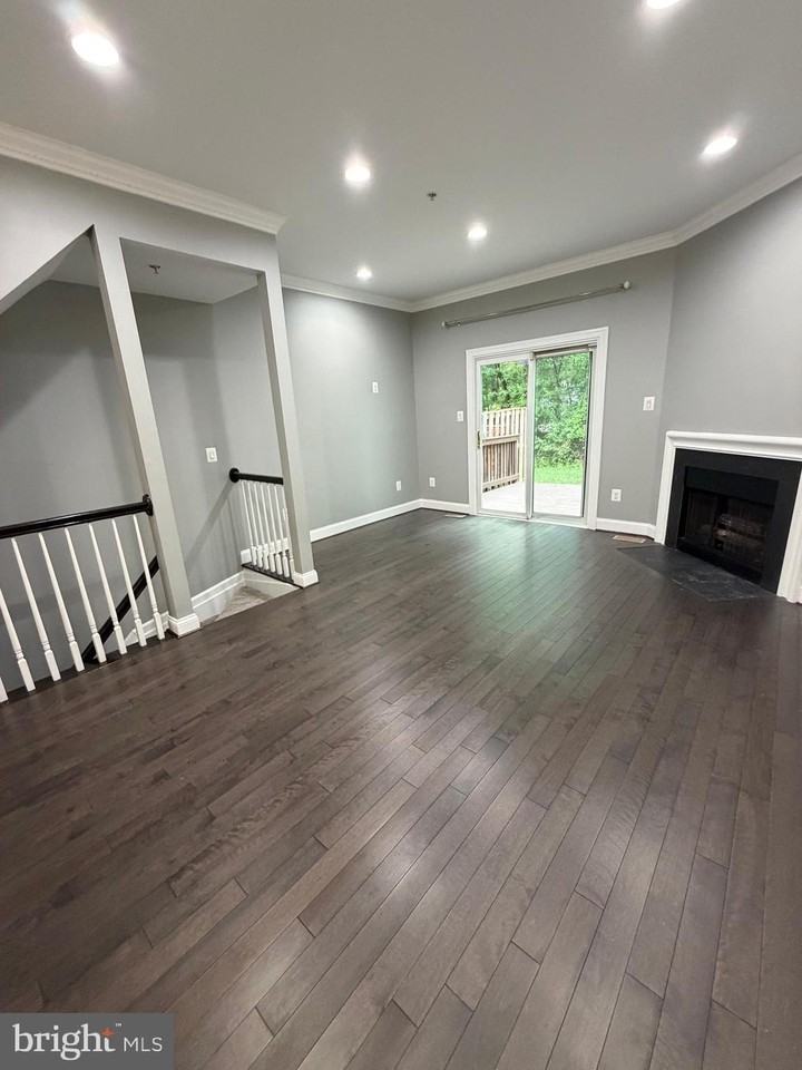 3423 Lindenwood Dr - Photo 6 of 23