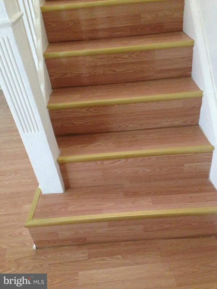 621 Linnard St - Photo 4 of 15