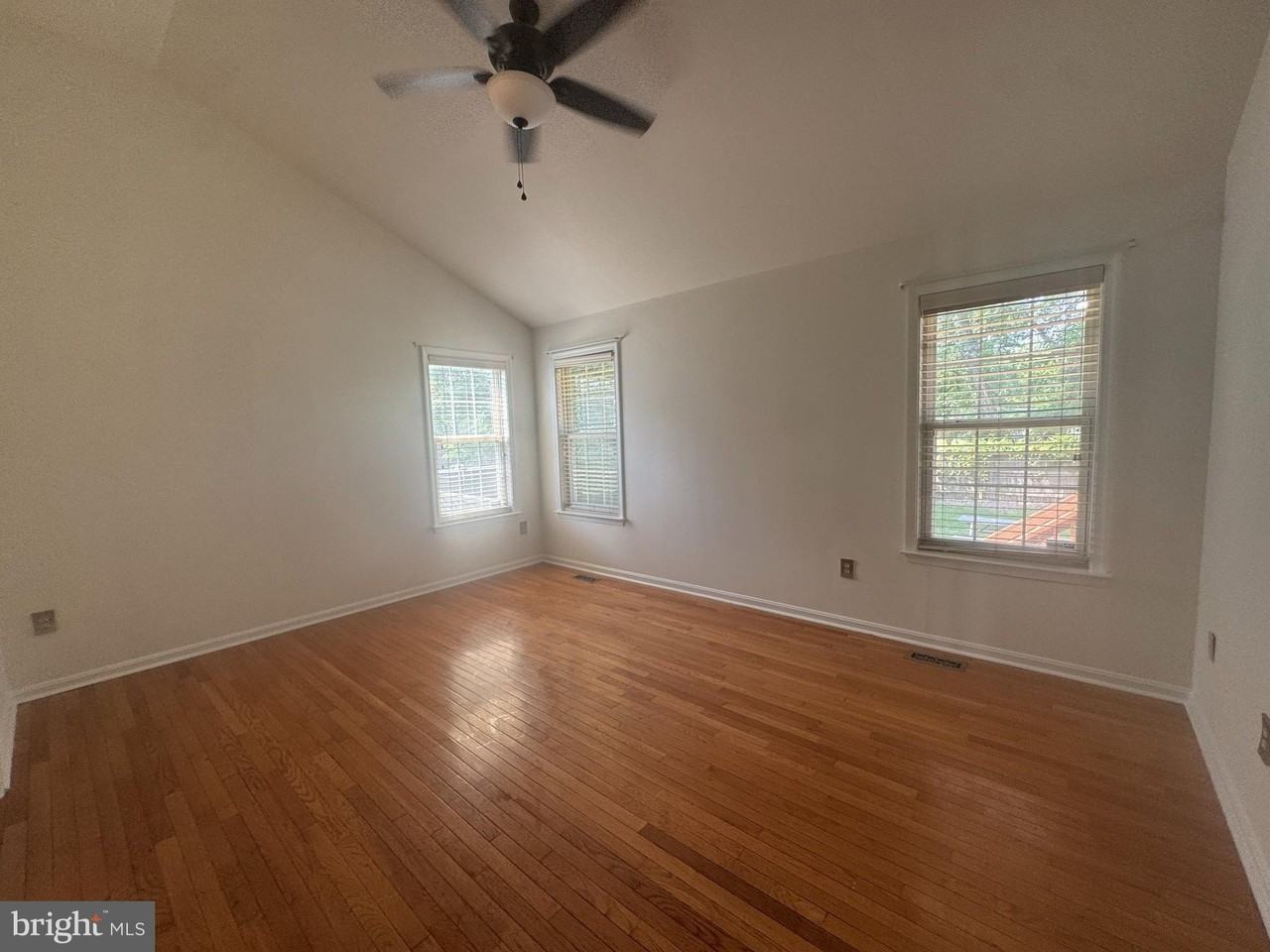 1107 Station Dr - Photo 5 of 23