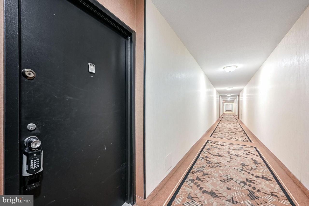 5500 Friendship Blvd #1125N - Photo 2 of 50