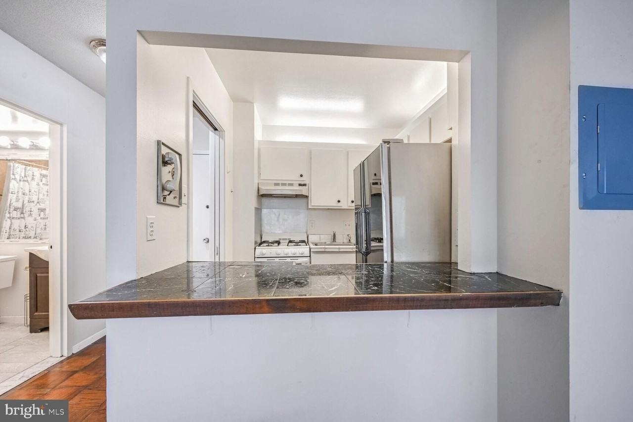 5500 Friendship Blvd #1125N - Photo 5 of 50