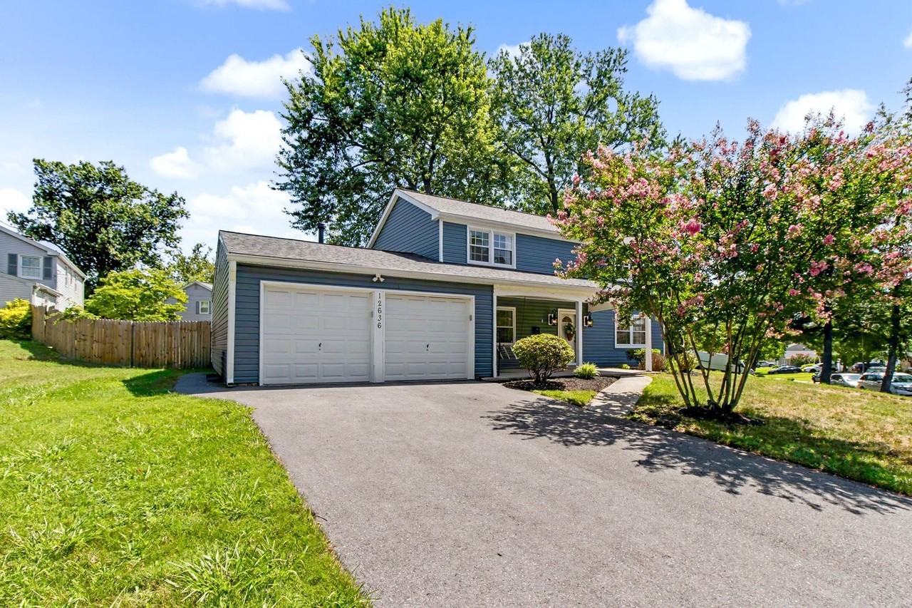 12636 Heming Ln - Photo 3 of 39