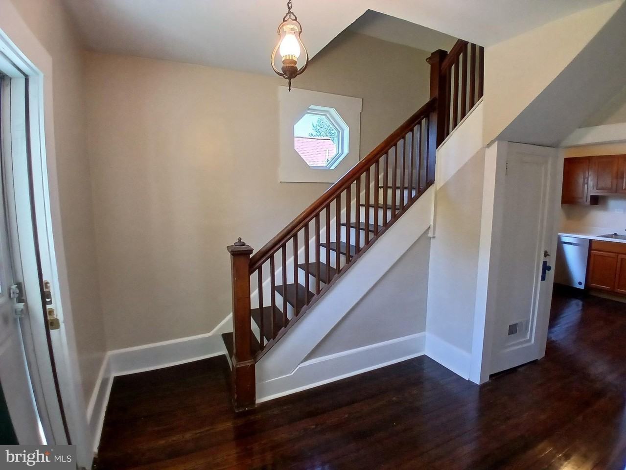 8704 Rhode Island Ave - Photo 3 of 20