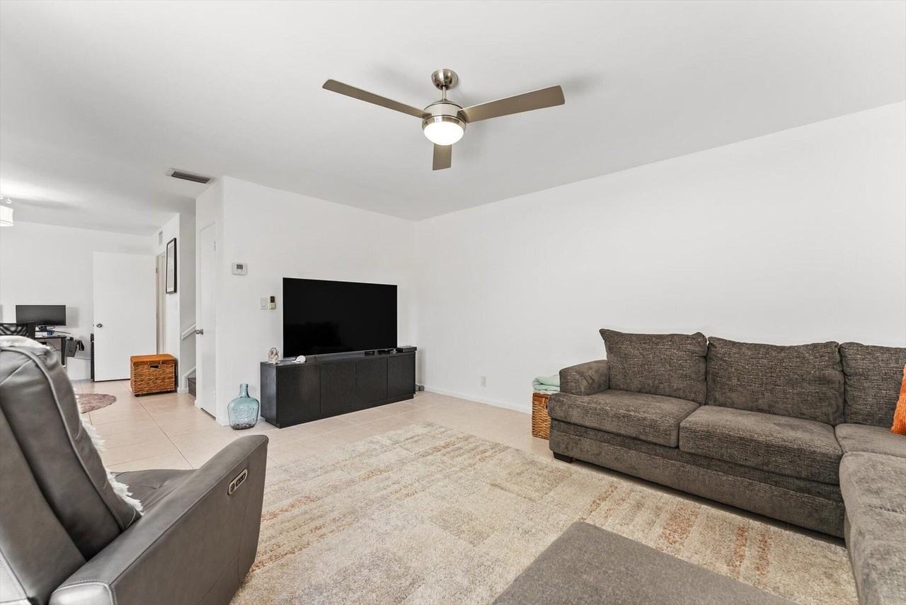 1251S S Federal Hwy #120 - Photo 5 of 8