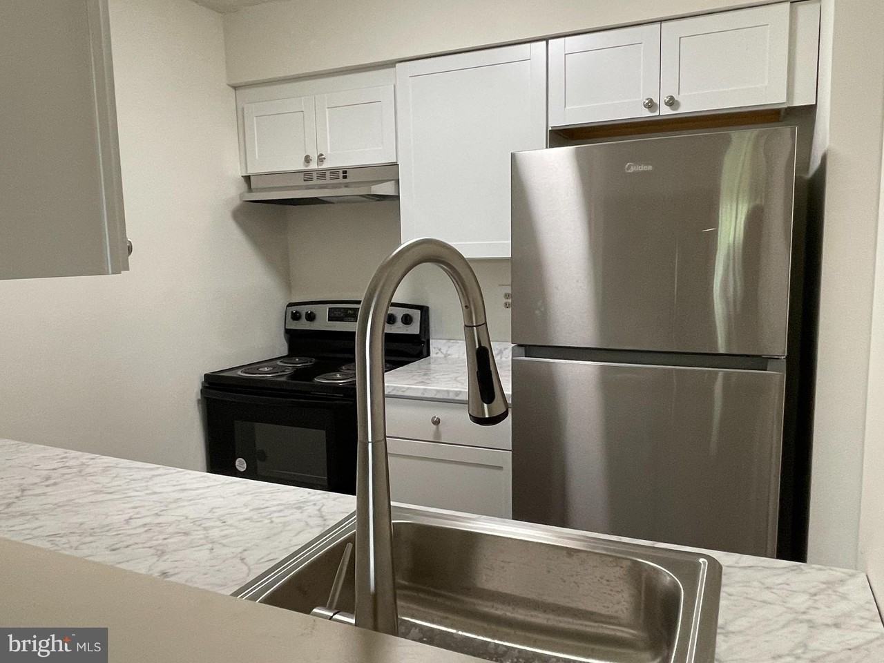 1216 Ravens Crest Dr - Photo 4 of 14