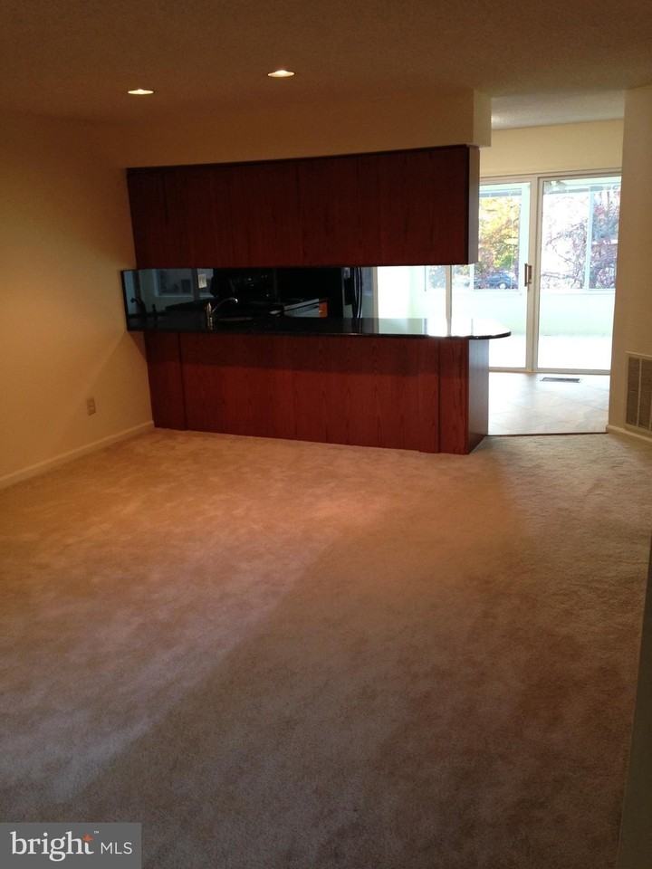 350 New Market Ct - Photo 2 of 9