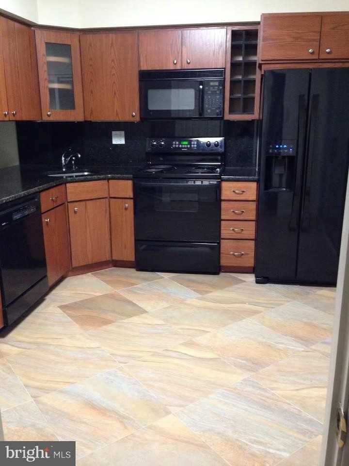 350 New Market Ct - Photo 3 of 9