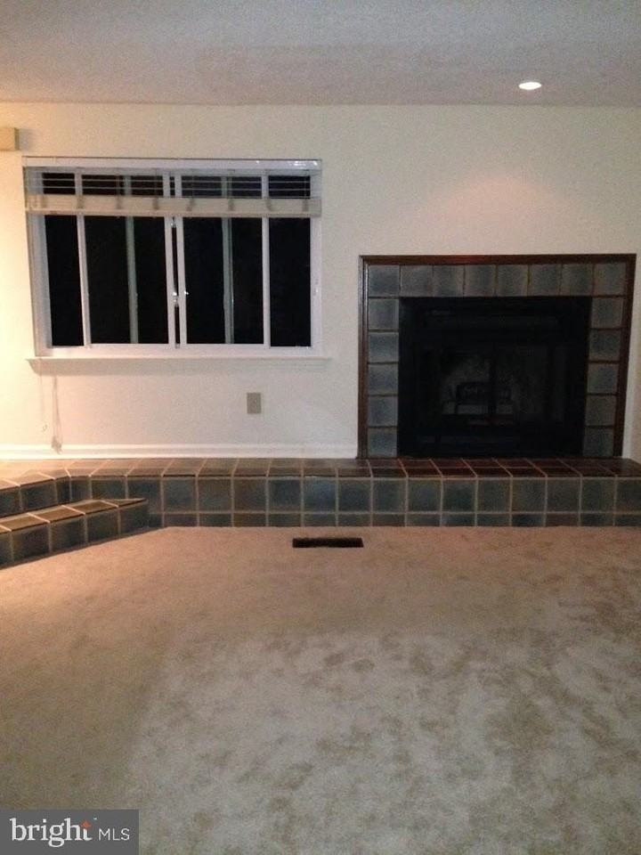 350 New Market Ct - Photo 4 of 9