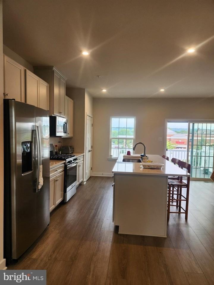 130 Arcadia Way - Photo 6 of 18