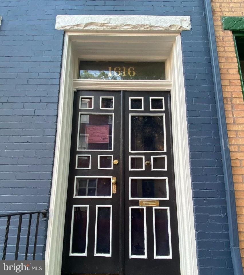 1616 Penn St - Photo 4 of 35