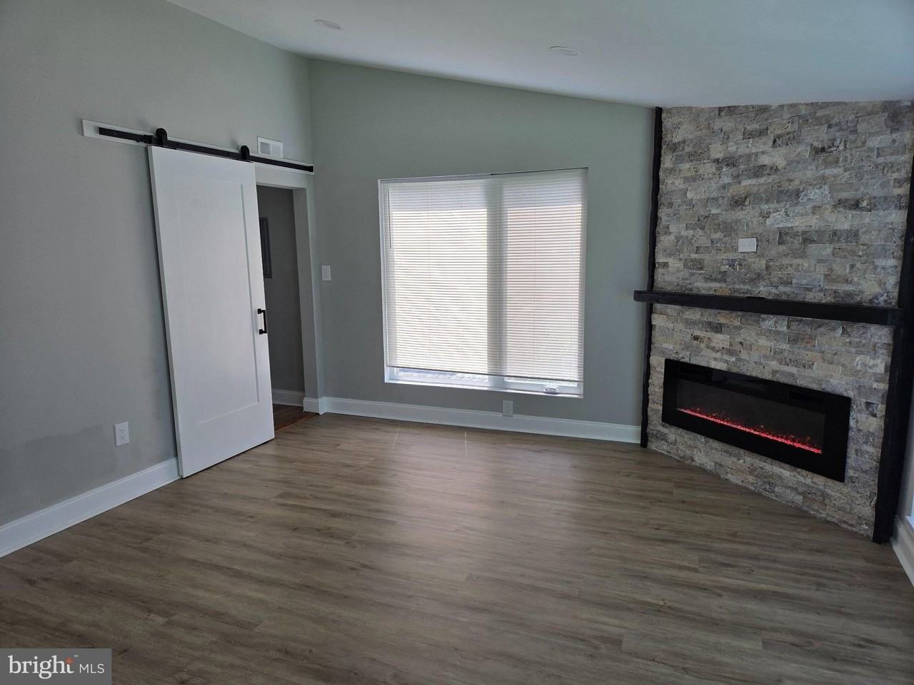 1701 Scotchbrook Dr #B - Photo 5 of 26