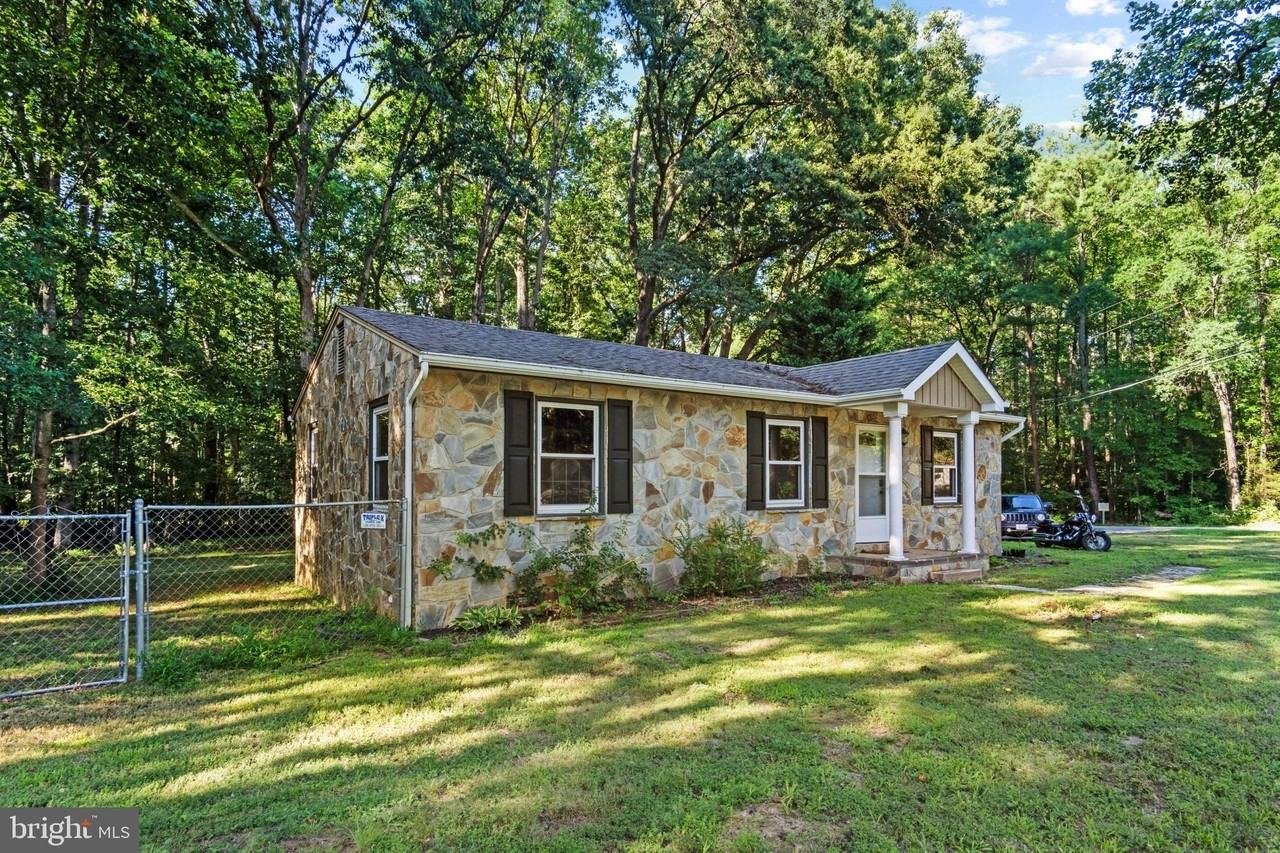 5539 Cedon Rd - Photo 3 of 26