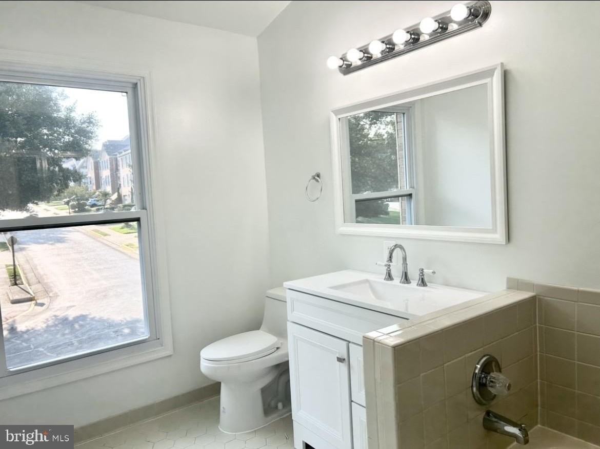5906 Wescott Hills Way - Photo 4 of 10