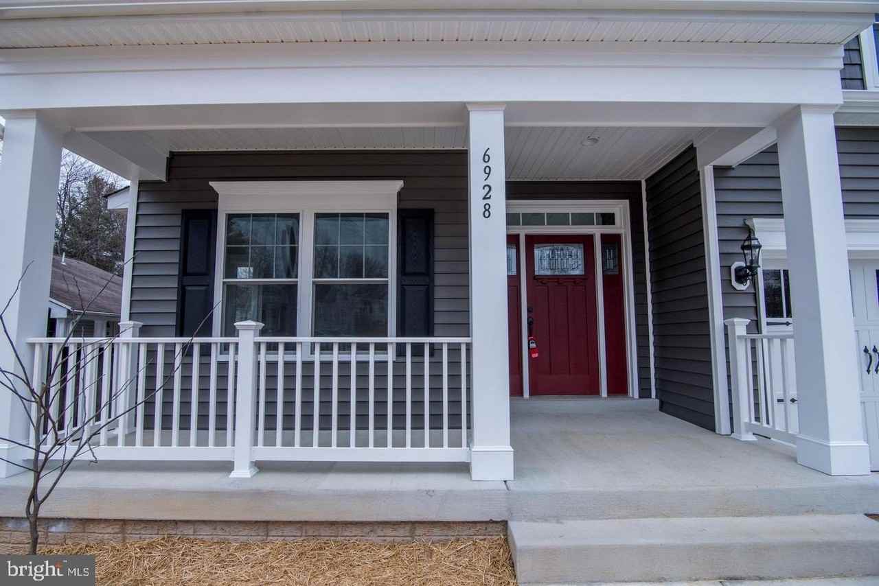 6928 Regent Ln - Photo 2 of 50