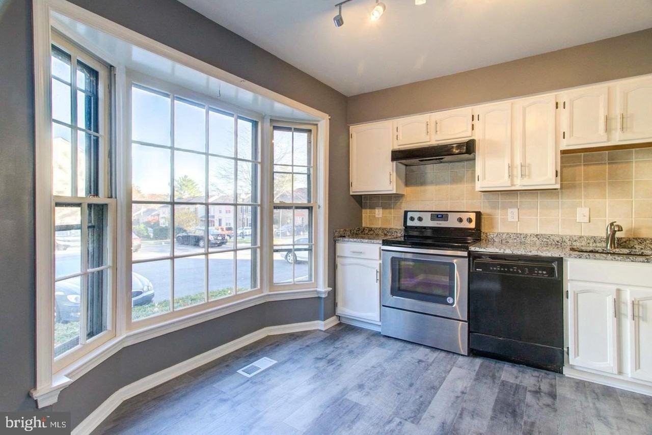 5416 New London Park Dr - Photo 2 of 18