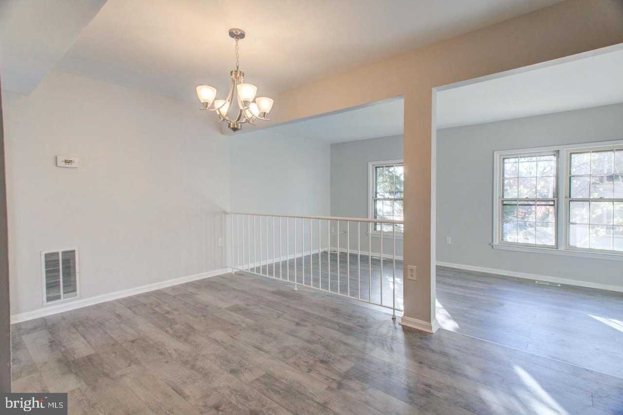 5416 New London Park Dr - Photo 5 of 18