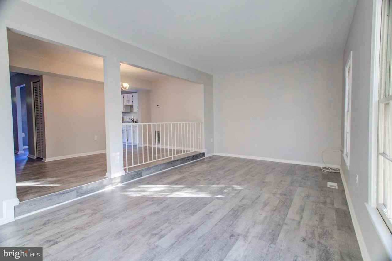 5416 New London Park Dr - Photo 6 of 18