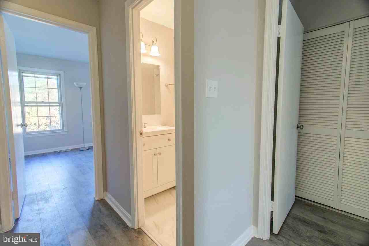 5416 New London Park Dr - Photo 7 of 18