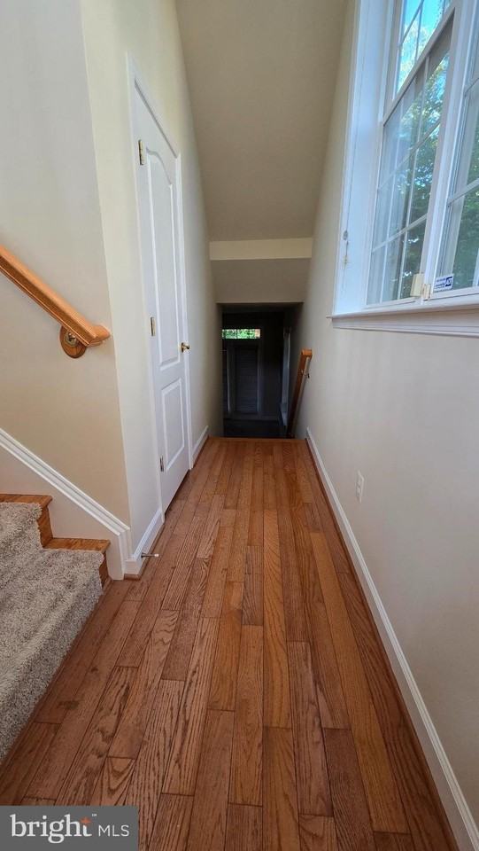 43762 Lees Mill Sq - Photo 4 of 40